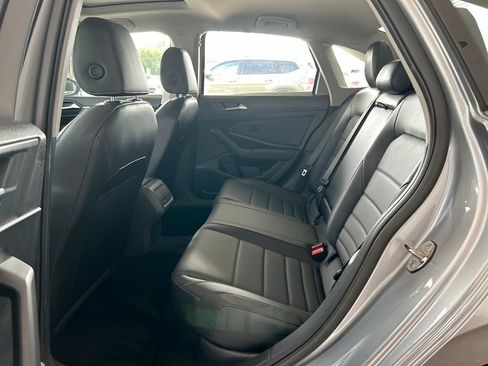 Certified 2021 Volkswagen Jetta SE w/ SE Cold Weather Package FWD image 34