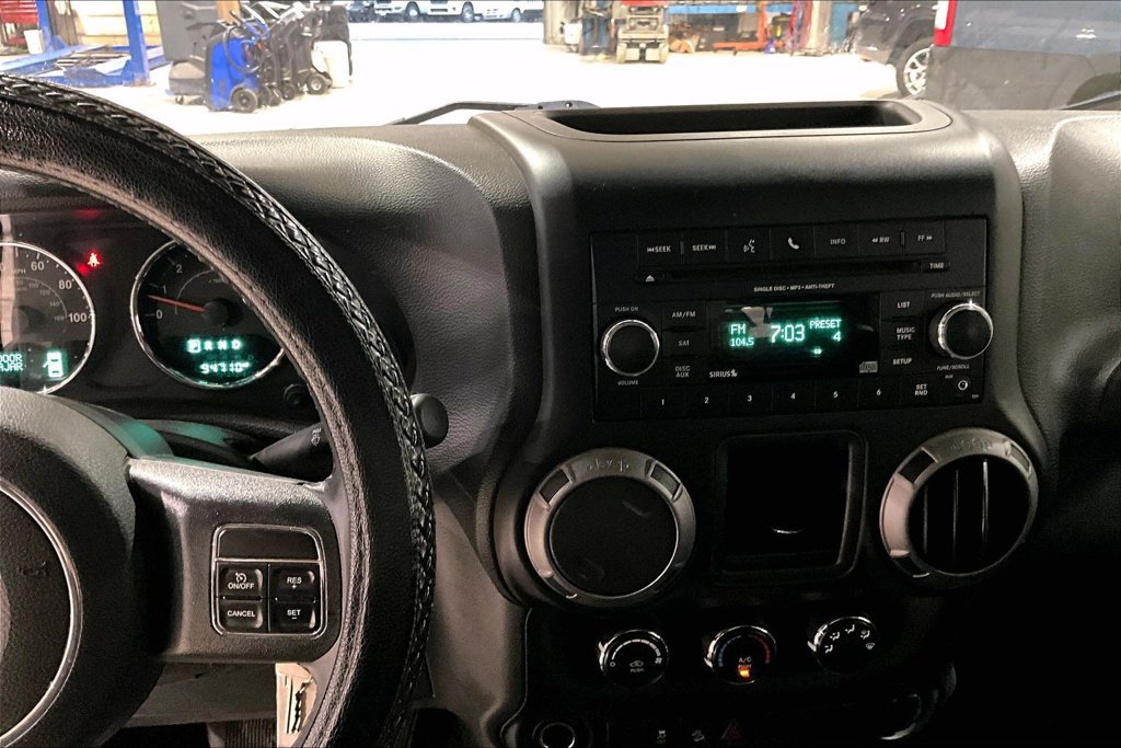 Used 2017 Jeep Wrangler Sport w/ Quick Order Package 24S AWD/4WD image 6