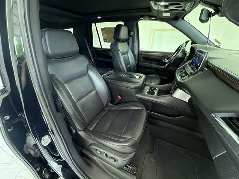 Used 2021 Chevrolet Tahoe Z71 w/ Z71 Signature Package AWD/4WD image 29