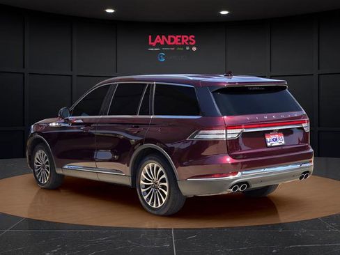 Used 2020 Lincoln Aviator Reserve w/ Elements Package Plus AWD/4WD image 2