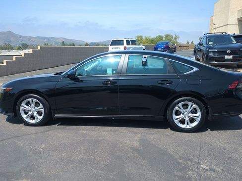 Certified 2023 Honda Accord LX image 9