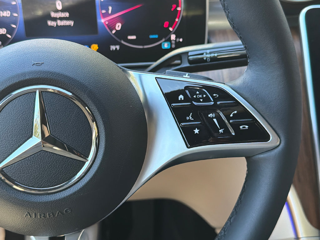 Used 2023 Mercedes-Benz C 300 Sedan image 27