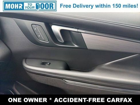 Used 2025 Buick Enclave Preferred image 27