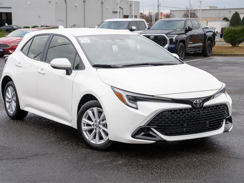 Certified 2025 Toyota Corolla SE image 1