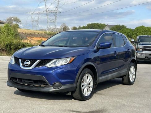 Used 2017 Nissan Rogue Sport S w/ S Appearance Package image 7