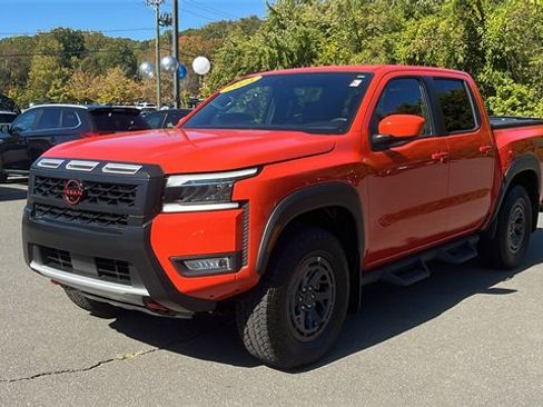 Used 2025 Nissan Frontier PRO-4X w/ Tow Package image 3