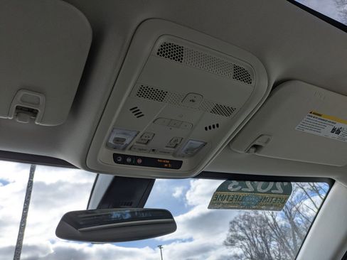 Used 2023 Cadillac XT5 Premium Luxury image 25