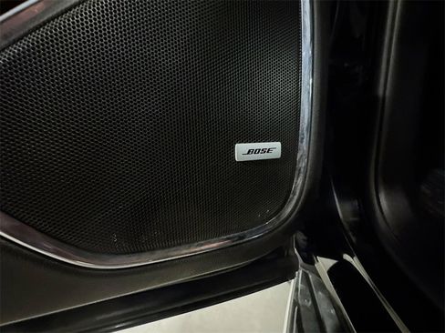 Used 2017 GMC Yukon SLT w/ Open Road Package image 23