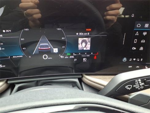 Used 2025 Audi Q5 Premium Plus w/ Premium Plus image 20