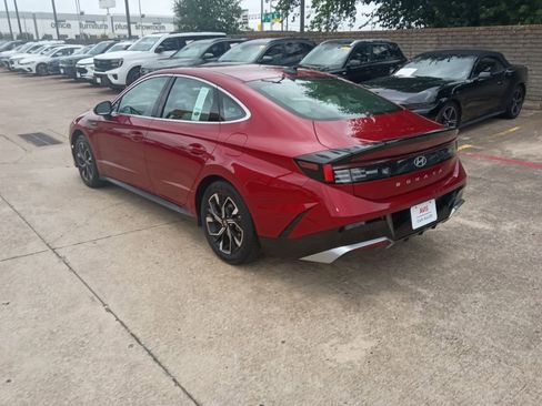 Used 2025 Hyundai Sonata SEL FWD image 8