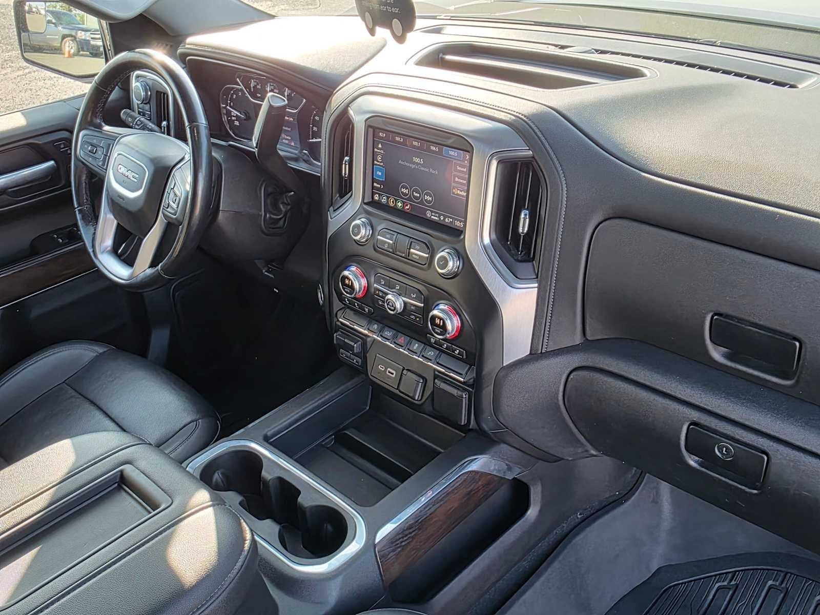 Certified 2021 GMC Sierra 1500 SLT w/ SLT Premium Package AWD/4WD image 10