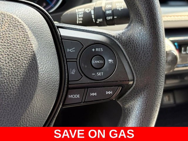 Used 2025 Toyota RAV4 XLE AWD/4WD image 21