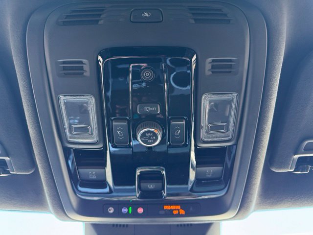 Used 2025 Cadillac Escalade Sport Platinum AWD/4WD image 34