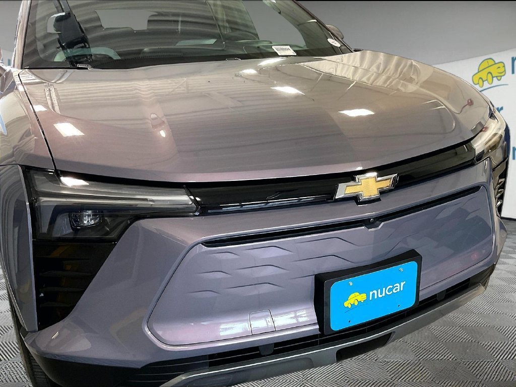 Used 2024 Chevrolet Blazer EV LT AWD/4WD image 31