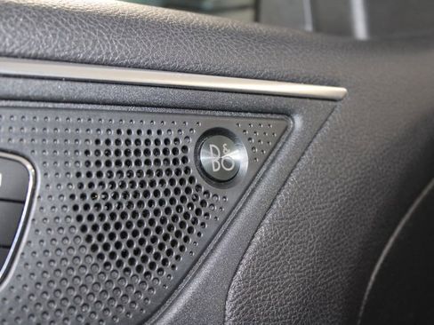 Used 2022 Ford Edge Titanium image 44