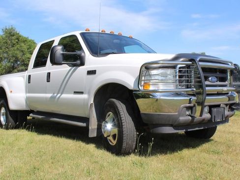 Used 2002 Ford F350 XLT image 11
