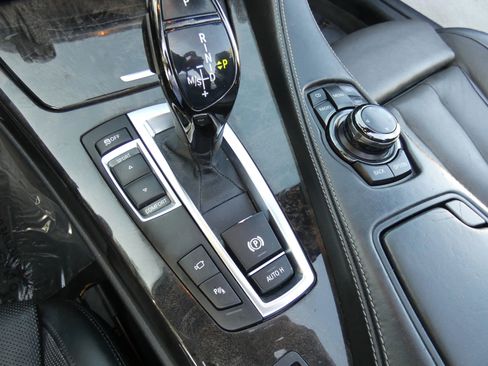 Used 2012 BMW 650i Convertible image 64