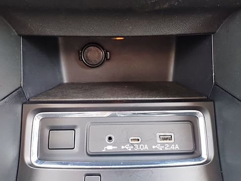 Certified 2024 Subaru Ascent Premium w/ Convenience Package image 33