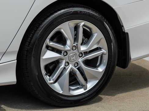 Used 2018 Honda Accord LX image 55