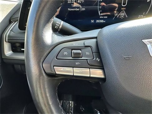 Used 2025 Cadillac XT4 Premium Luxury image 14