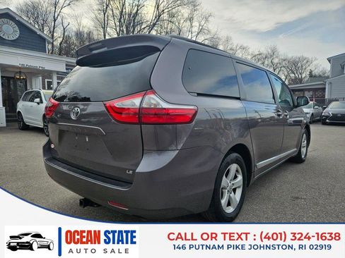 Used 2017 Toyota Sienna LE image 5