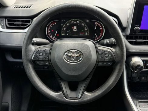 Certified 2025 Toyota RAV4 XLE w/ Convenience Package FWD image 13