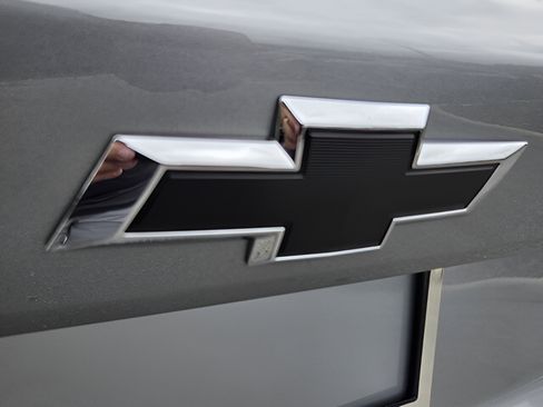 New 2026 Chevrolet Trax RS w/ Sunroof Package FWD image 31