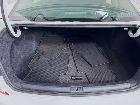 Used 2020 Volkswagen Passat 2.0T SEL image 29