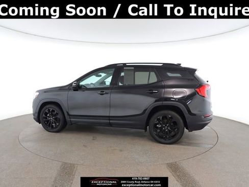 Used 2021 GMC Terrain SLT w/ Elevation Edition image 9