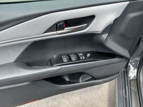 Used 2026 Toyota Camry SE FWD image 14