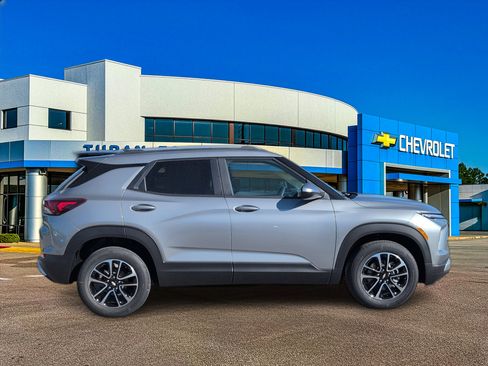 New 2026 Chevrolet TrailBlazer LT FWD image 7
