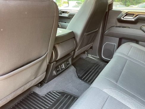 Used 2023 Chevrolet Silverado 1500 RST AWD/4WD image 11
