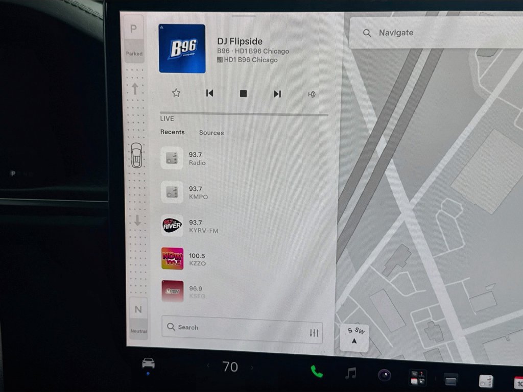 Used 2022 Tesla Model X Plaid AWD/4WD image 16