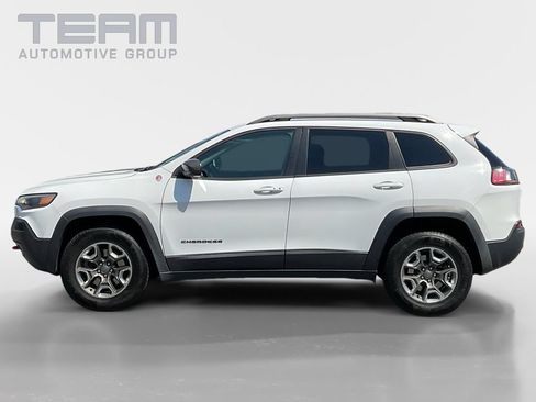 Used 2019 Jeep Cherokee Trailhawk AWD/4WD image 4