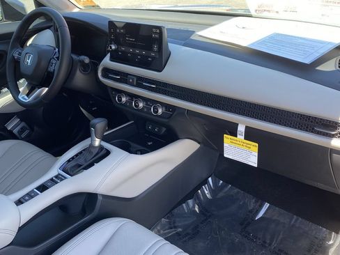 Used 2027 Honda HR-V EX-L image 17