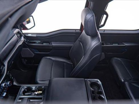 Used 2025 Ford F150 Lariat w/ Equipment Group 501A Mid image 28