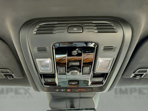 Used 2026 Cadillac Escalade Platinum Sport w/ LPO, ONYX Package AWD/4WD image 24