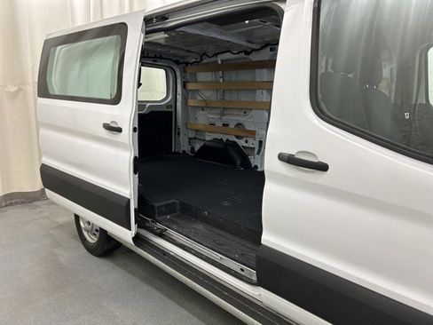 Used 2023 Ford Transit 250 Low Roof AWD w/ Exterior Upgrade Package image 17