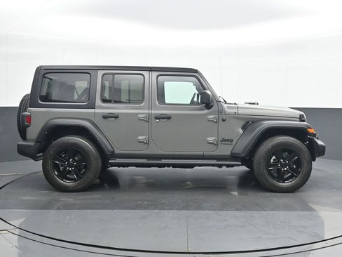 Used 2021 Jeep Wrangler Unlimited Sport image 7