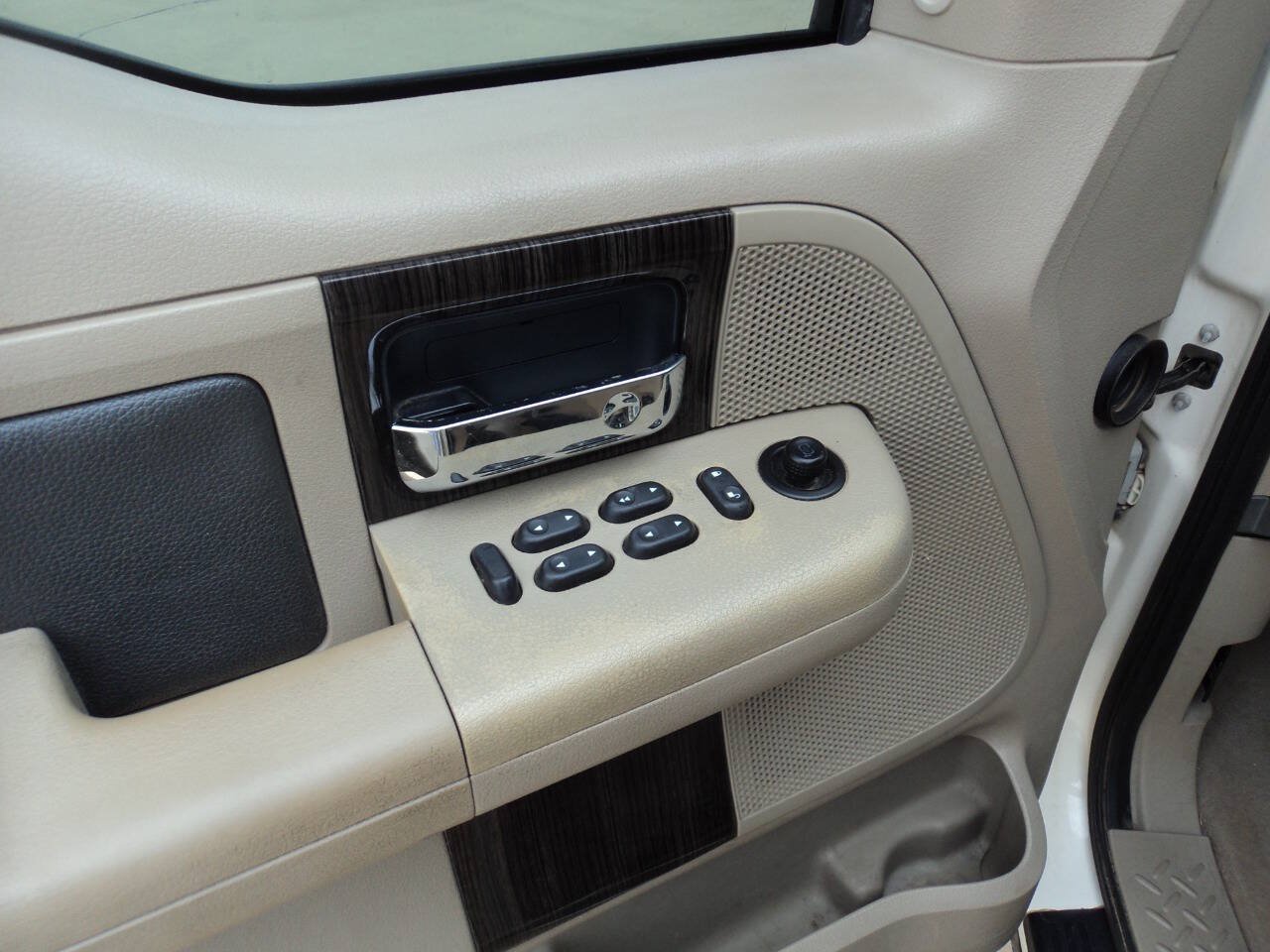 Used 2008 Ford F150 Limited AWD/4WD image 7