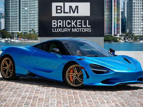 Used 2025 McLaren 750S RWD image 1