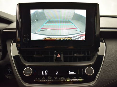 Used 2025 Toyota Corolla Cross AWD Hybrid image 16