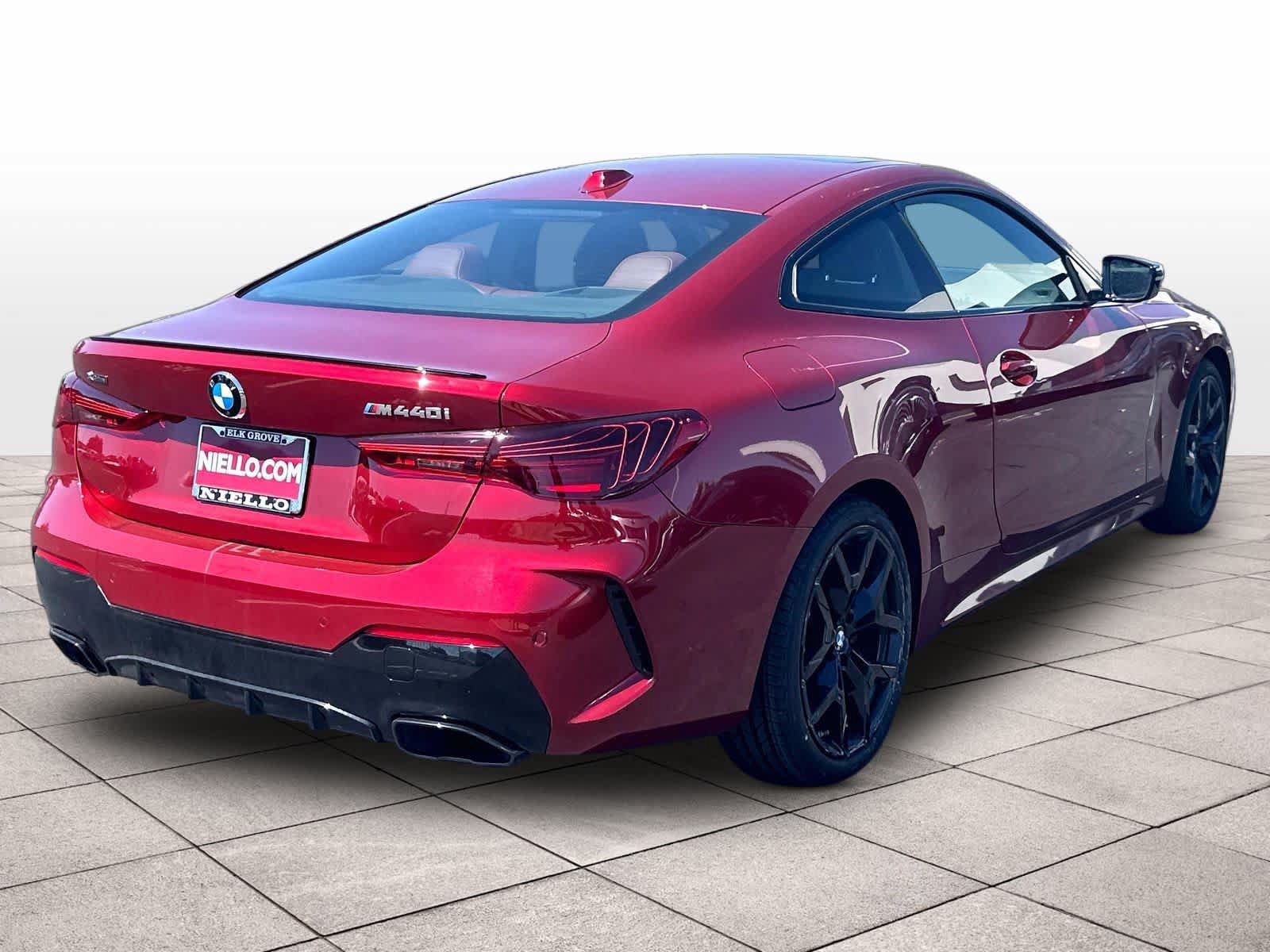 Used 2026 BMW 440i xDrive Coupe w/ Premium Package AWD/4WD image 9
