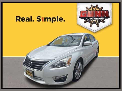 Used 2015 Nissan Altima 3.5 SL image 2