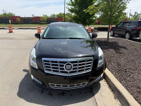 Used 2013 Cadillac XTS Premium FWD image 3