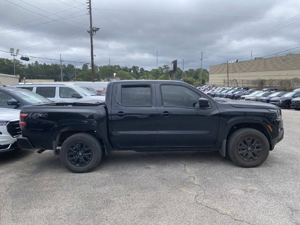 Used 2023 Nissan Frontier SV w/ SV Convenience Package AWD/4WD image 2