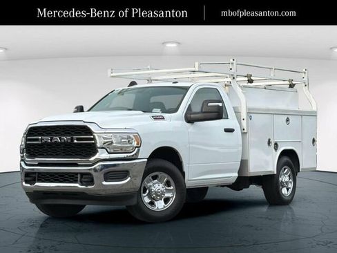 Used 2023 RAM 2500 Tradesman RWD image 2