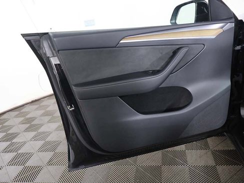 Used 2023 Tesla Model Y Performance AWD/4WD image 24