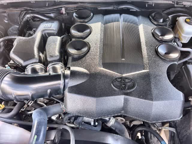 Used 2018 Toyota 4Runner SR5 Premium RWD image 10