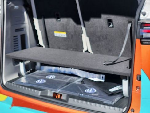 New 2025 Volkswagen ID. Buzz Pro S Plus image 30